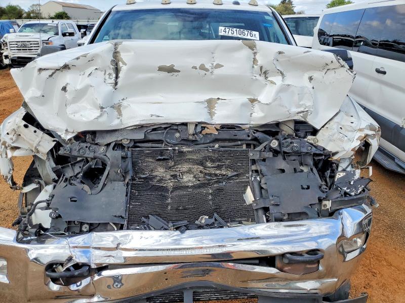 47510676 :رقم المزاد ، 3C63RRHLXHG560693 vin ، 2017 Ram 3500 مزاد بيع