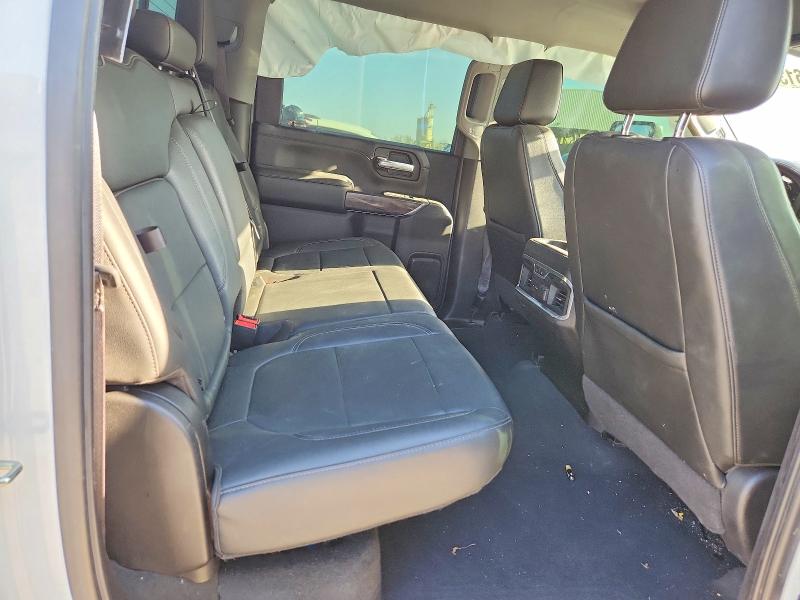 47613696 :رقم المزاد ، 1GC1YPEY6MF302707 vin ، 2021 Chevrolet Silverado مزاد بيع