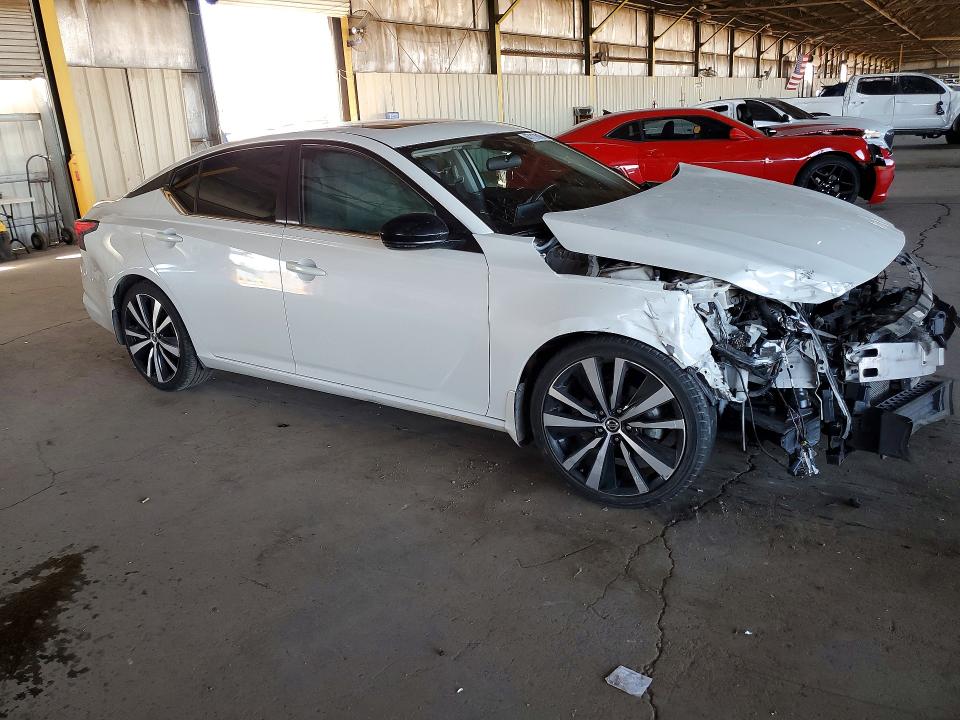 47117616 :رقم المزاد ، 1N4BL4CV8MN373171 vin ، 2021 Nissan Altima مزاد بيع