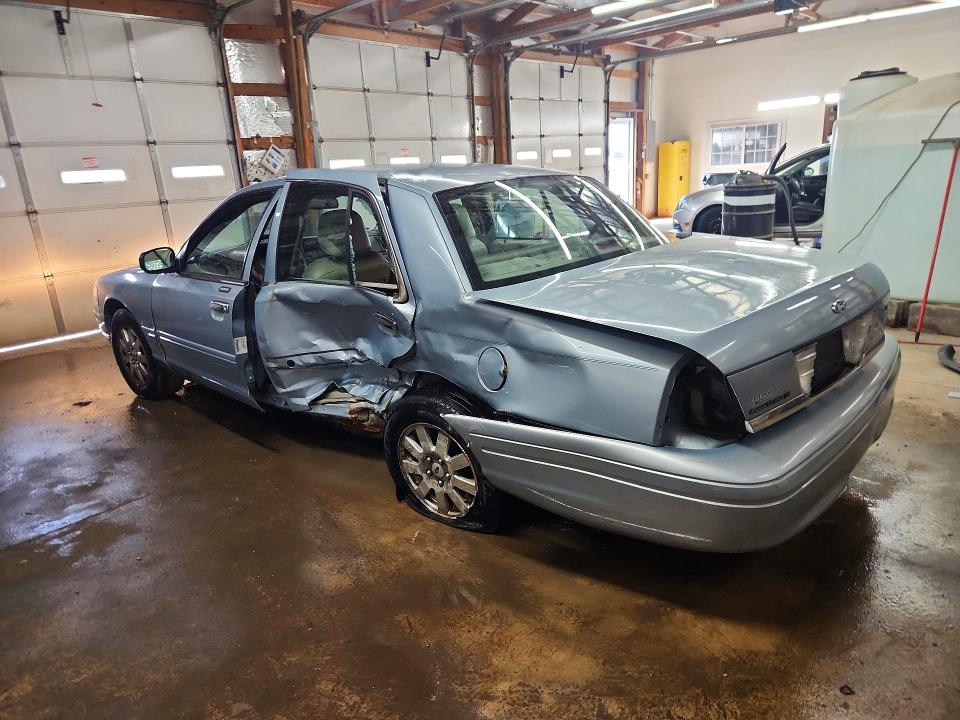 2008 Ford Crown Victoria მანქანა იყიდება აუქციონზე, vin: 2FAFP74V08X121358, აუქციონის ნომერი: 45995726