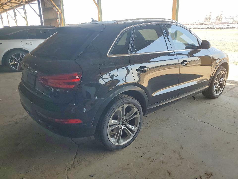 2015 Audi Q3 მანქანა იყიდება აუქციონზე, vin: WA1BFCFS4FR011700, აუქციონის ნომერი: 47931626