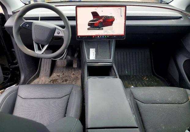 46268876 :رقم المزاد ، 7SAYGDEE7TA490906 vin ، 2026 Tesla Model Y مزاد بيع