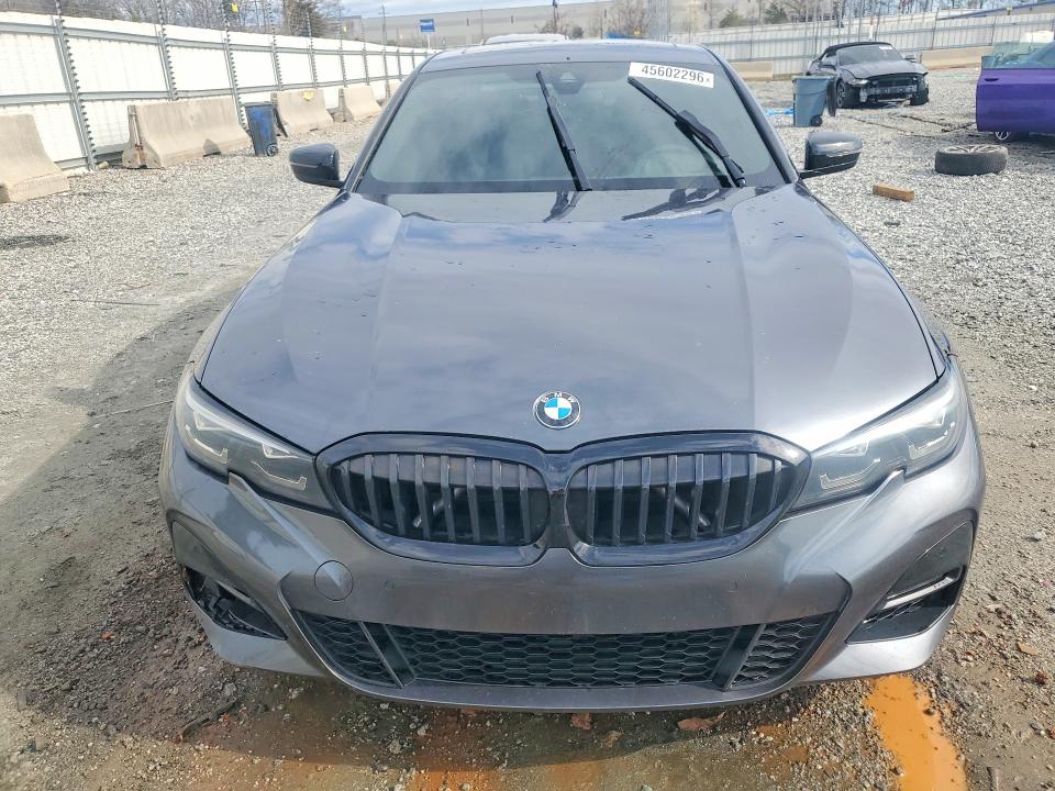 45602296 :رقم المزاد ، 3MW5R1J04N8C26410 vin ، 2022 Bmw 330i مزاد بيع