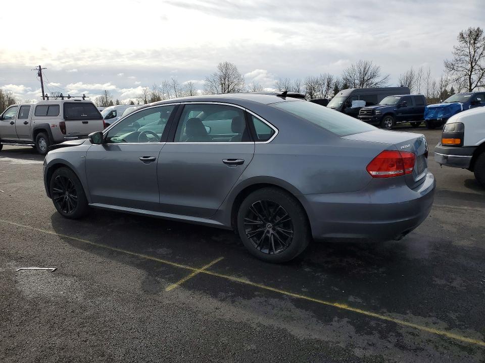 Продаж на аукціоні авто 2015 Volkswagen Passat, vin: 1VWAT7A34FC105285, номер лоту: 47895616