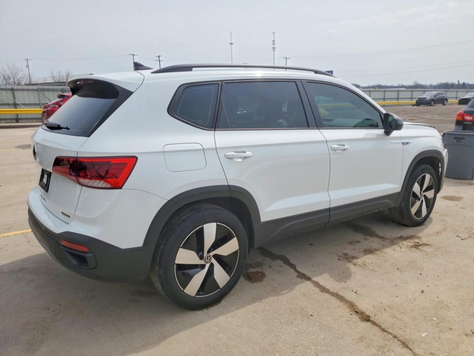 47057296 :رقم المزاد ، 3VV8X7B28RM062960 vin ، 2024 Volkswagen Taos مزاد بيع