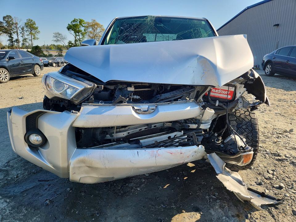 Продажа на аукционе авто 2018 Toyota 4runner, vin: JTEZU5JR6J5168411, номер лота: 47182406