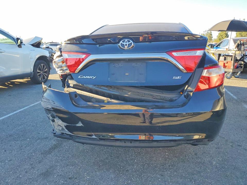 45773206 :رقم المزاد ، 4T1BF1FK6HU449348 vin ، 2017 Toyota Camry مزاد بيع