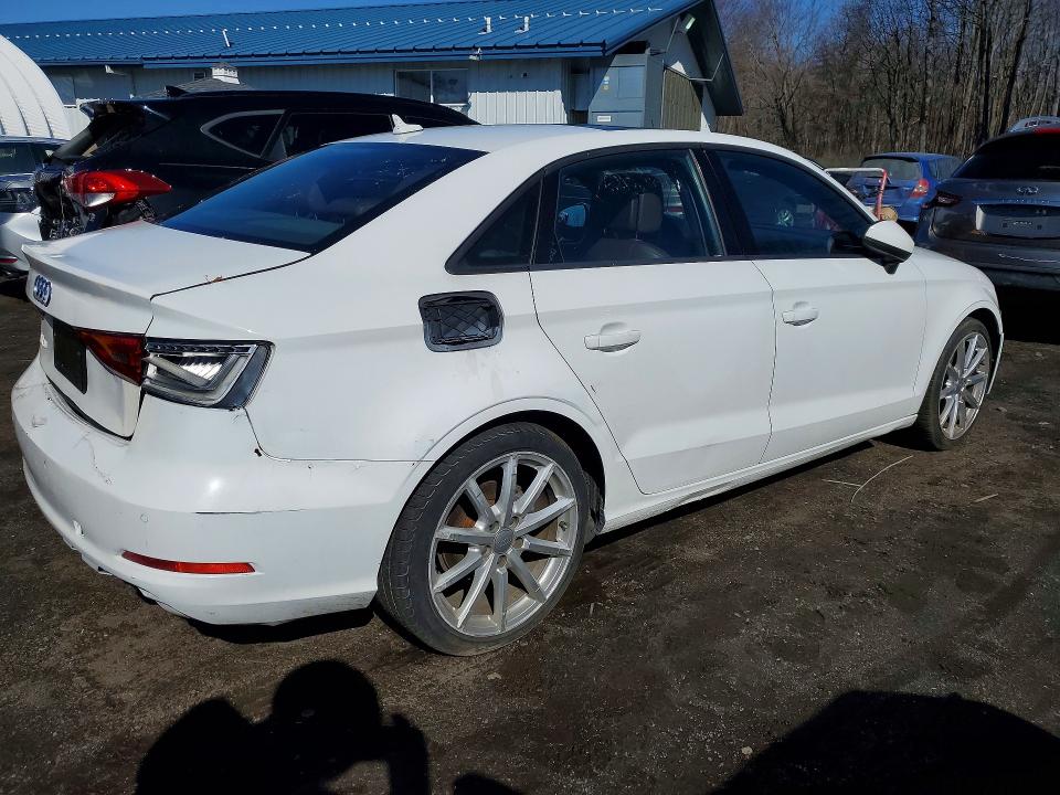 Продаж на аукціоні авто 2016 Audi A3, vin: WAUA7GFF1G1068541, номер лоту: 46888296