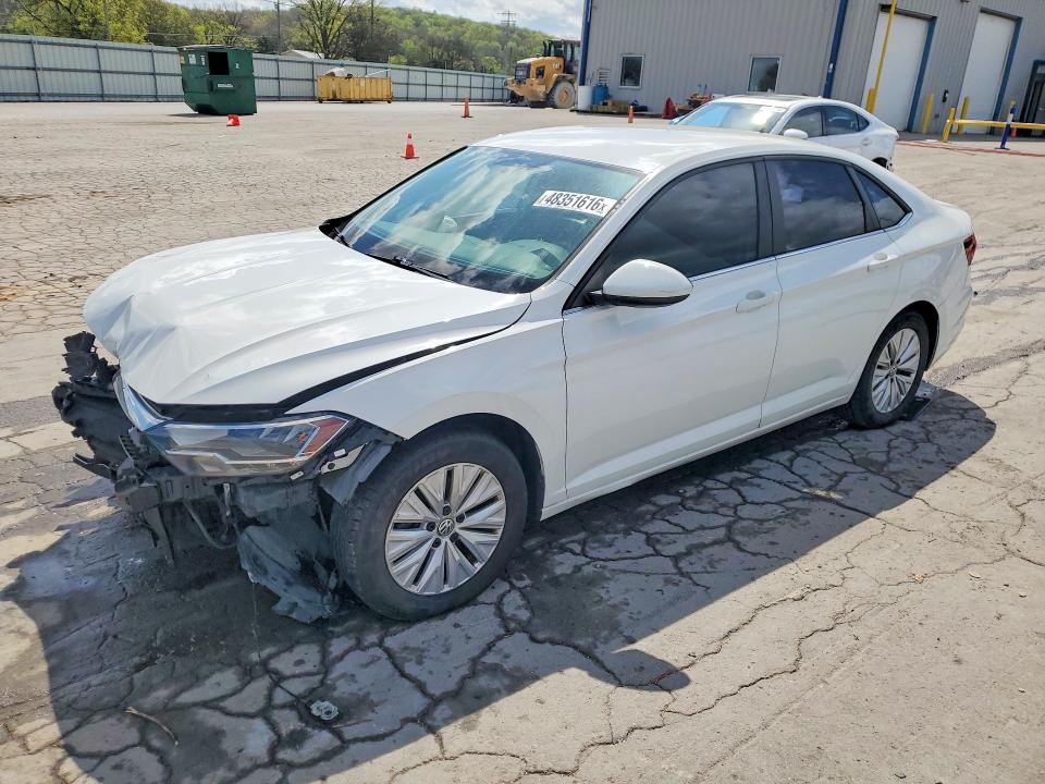 48351616 :رقم المزاد ، 3VWC57BU7KM013459 vin ، 2019 Volkswagen Jetta مزاد بيع
