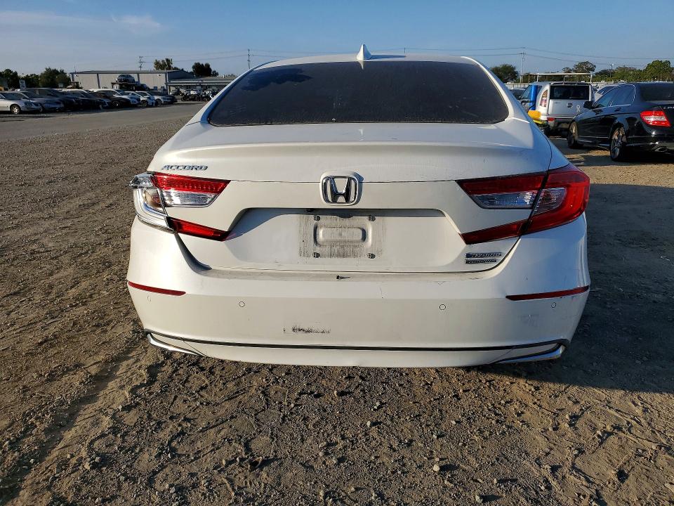 79784325 :رقم المزاد ، 1HGCV3F91JA006019 vin ، 2018 Honda Accord مزاد بيع
