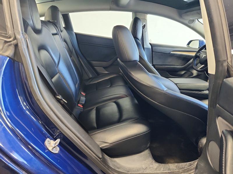 47229946 :رقم المزاد ، 5YJ3E1EA9NF285568 vin ، 2022 Tesla Model 3 مزاد بيع