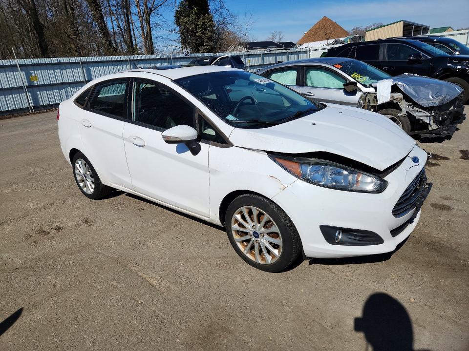 46663946 :رقم المزاد ، 3FADP4BJ2EM194650 vin ، 2014 Ford Fiesta مزاد بيع