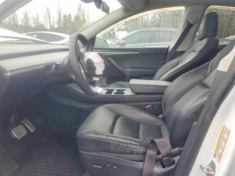 2024 Tesla Model Y მანქანა იყიდება აუქციონზე, vin: 7SAYGDED0RF990070, აუქციონის ნომერი: 73662275