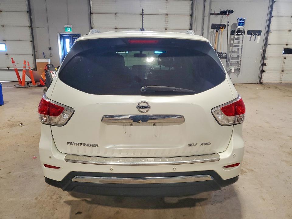 47823756 :رقم المزاد ، 5N1AR2MM3FC645781 vin ، 2015 Nissan Pathfinder مزاد بيع