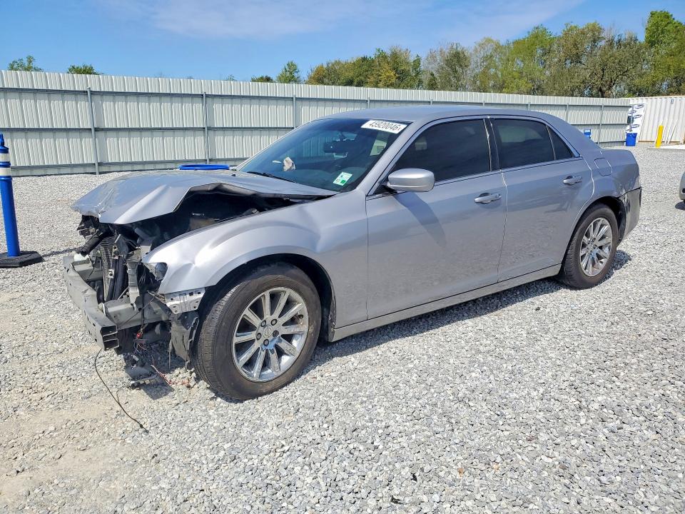 45920046 :رقم المزاد ، 2C3CCAAG5DH572337 vin ، 2013 Chrysler 300 مزاد بيع