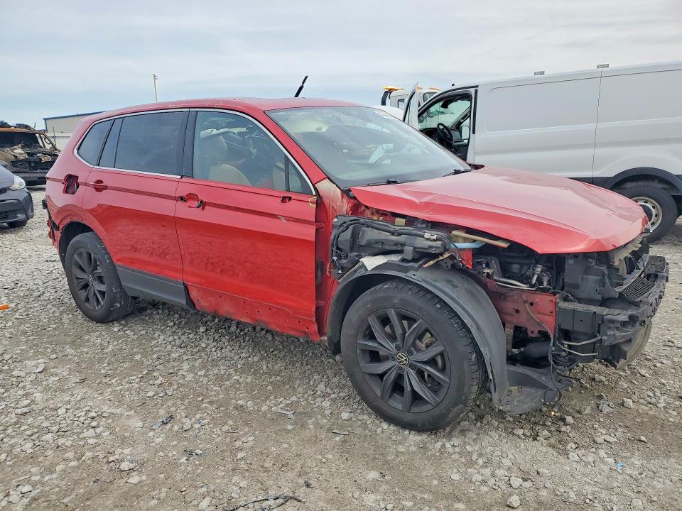 45648386 :رقم المزاد ، 3VV2B7AX8NM125325 vin ، 2022 Volkswagen Tiguan مزاد بيع