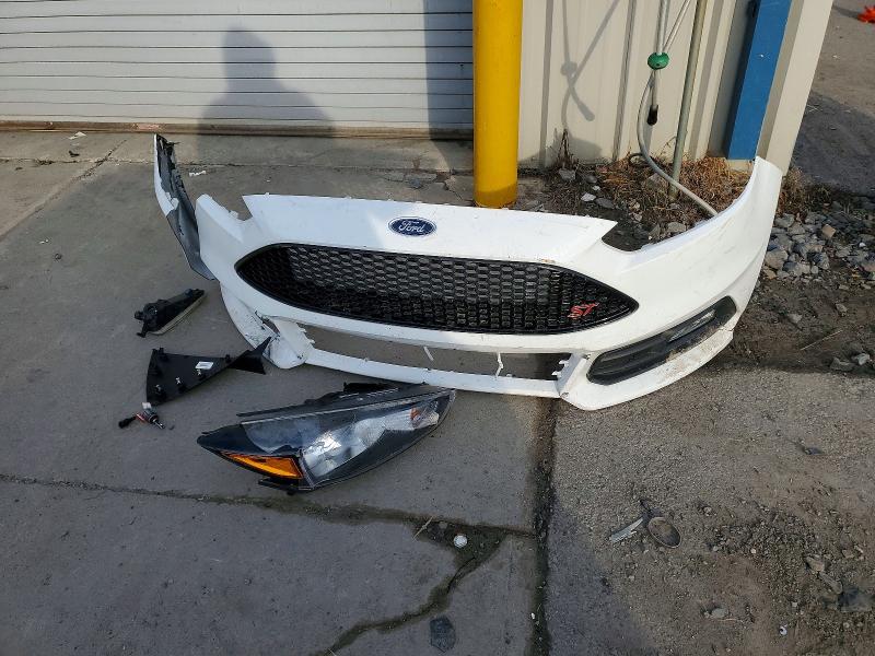 2017 Ford Focus მანქანა იყიდება აუქციონზე, vin: 1FADP3L96HL281259, აუქციონის ნომერი: 46915496