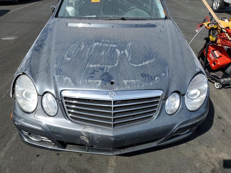47652046 :رقم المزاد ، WDBUF56X68B309262 vin ، 2008 Mercedes-benz E مزاد بيع