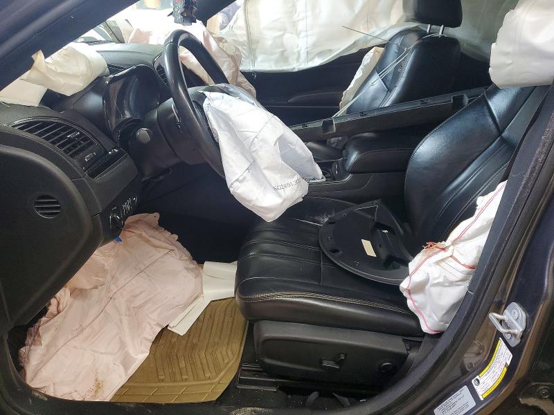 47065796 :رقم المزاد ، 2C3CCABG0GH358360 vin ، 2016 Chrysler 300 مزاد بيع