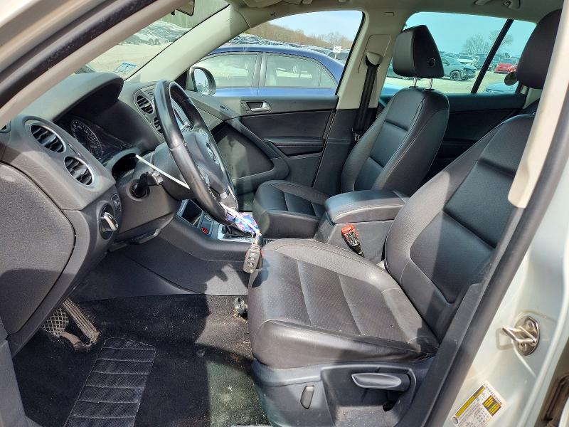 45995706 :رقم المزاد ، WVGBV3AX4EW555735 vin ، 2014 Volkswagen Tiguan مزاد بيع