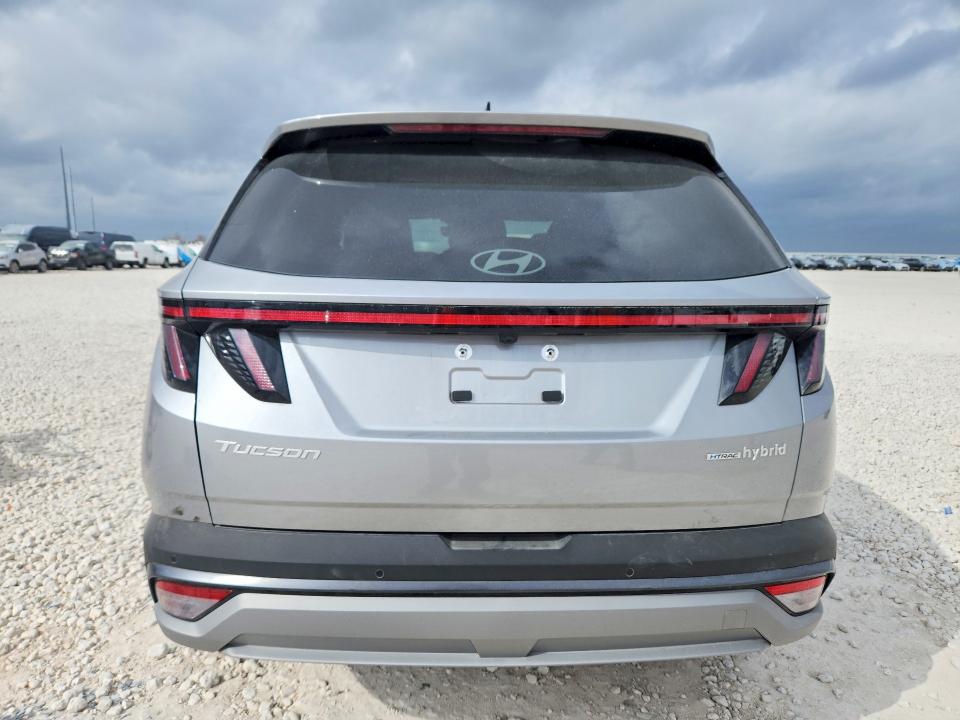 2025 Hyundai Tucson Hybrid მანქანა იყიდება აუქციონზე, vin: KM8JEDD12SU322775, აუქციონის ნომერი: 79495105