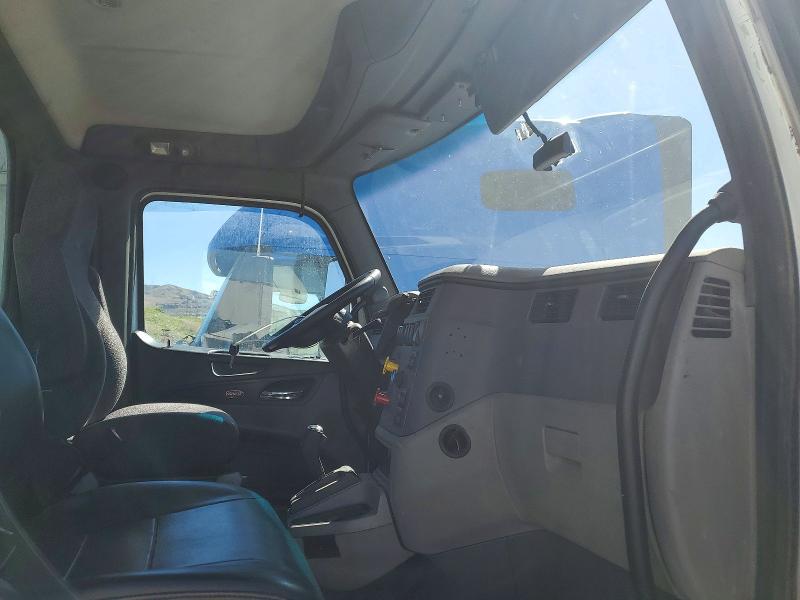 Продажа на аукционе авто 2017 Peterbilt 579, vin: 1XPBD49X9HD430858, номер лота: 77522245