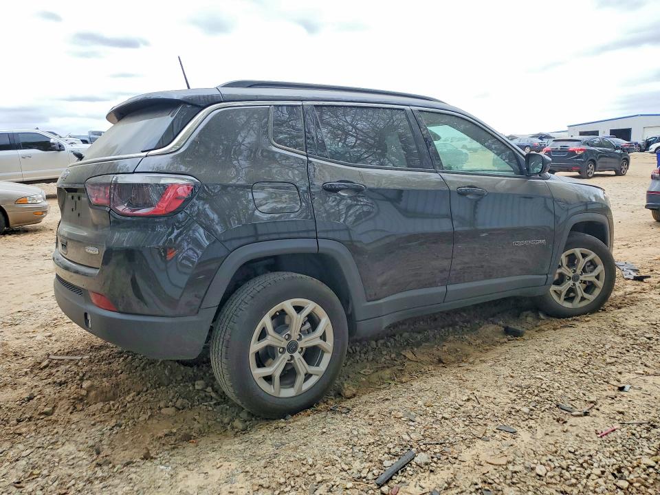 47868366 :رقم المزاد ، 3C4NJDBN7ST601740 vin ، 2025 Jeep Compass مزاد بيع