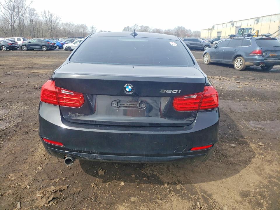 79971805 :رقم المزاد ، WBA3B1C56FP681363 vin ، 2015 Bmw 320 مزاد بيع