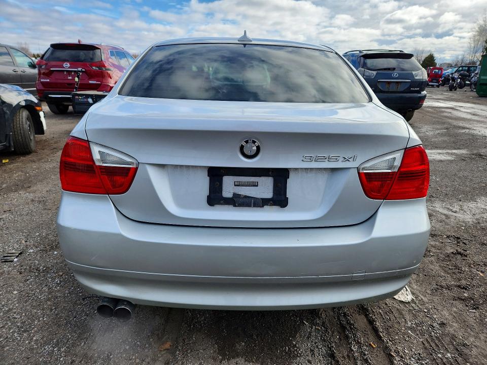 Продажа на аукционе авто 2006 Bmw 325, vin: WBAVD13556KV05596, номер лота: 97008885