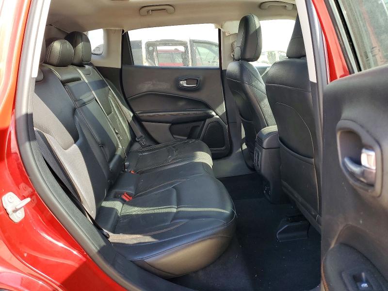 47528596 :رقم المزاد ، 3C4NJDCB6JT367108 vin ، 2018 Jeep Compass مزاد بيع