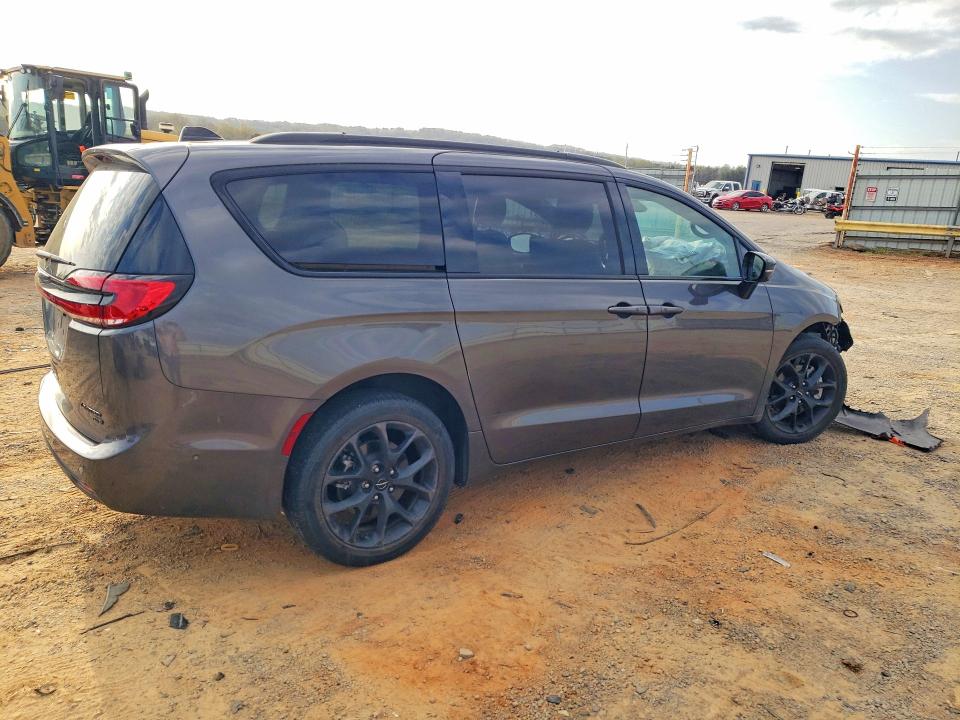 47966926 :رقم المزاد ، 2C4RC3GG0PR609883 vin ، 2023 Chrysler Pacifica مزاد بيع