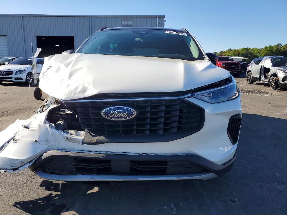 2023 Ford Escape მანქანა იყიდება აუქციონზე, vin: 1FMCU0GN8PUA97756, აუქციონის ნომერი: 46473926