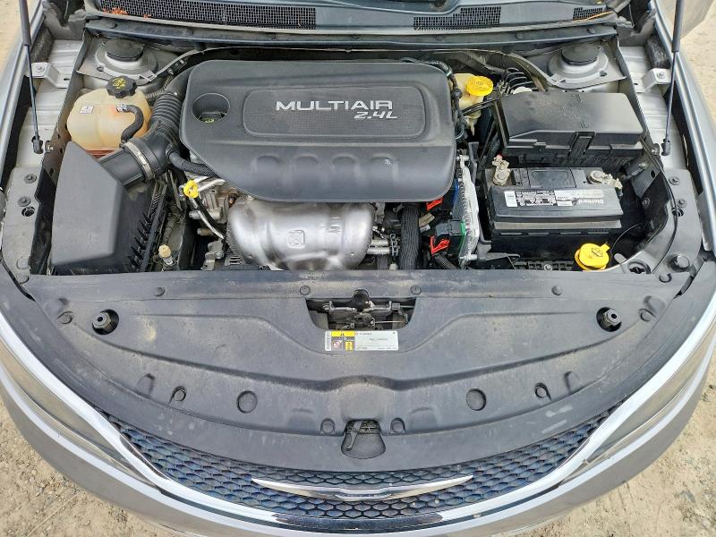 Продаж на аукціоні авто 2015 Chrysler 200, vin: 1C3CCCAB9FN702467, номер лоту: 41670756