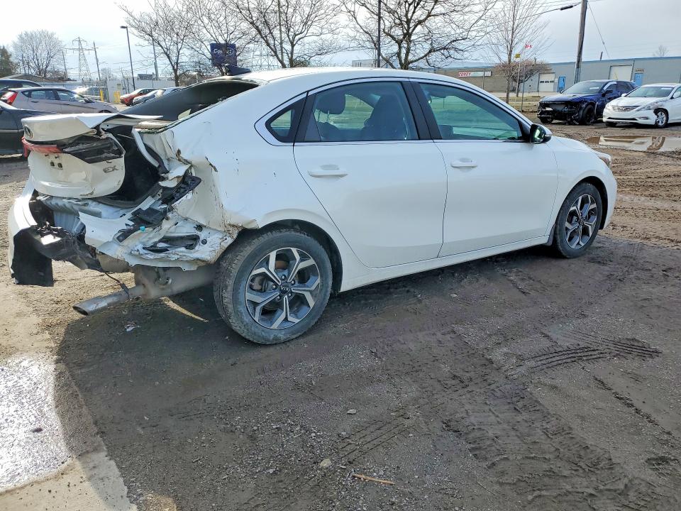2020 Kia Forte მანქანა იყიდება აუქციონზე, vin: 3KPF54AD2LE207666, აუქციონის ნომერი: 47089956