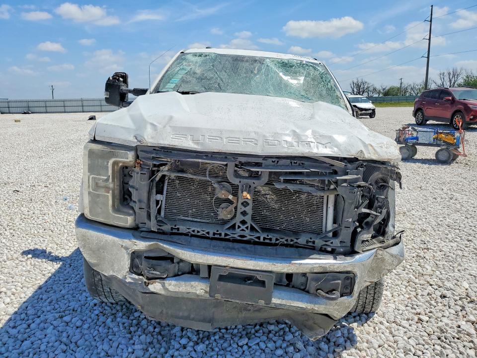 52226926 :رقم المزاد ، 1FT7W2BT7HED68982 vin ، 2017 Ford F250 مزاد بيع