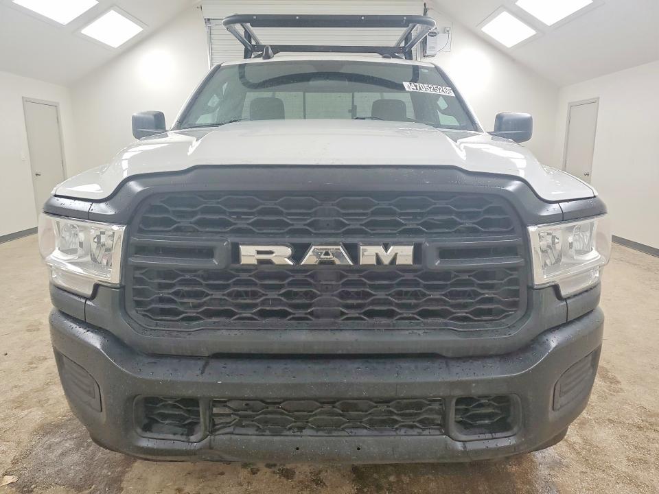 47052526 :رقم المزاد ، 3C6MR5AJ1NG130987 vin ، 2022 Ram 2500 مزاد بيع