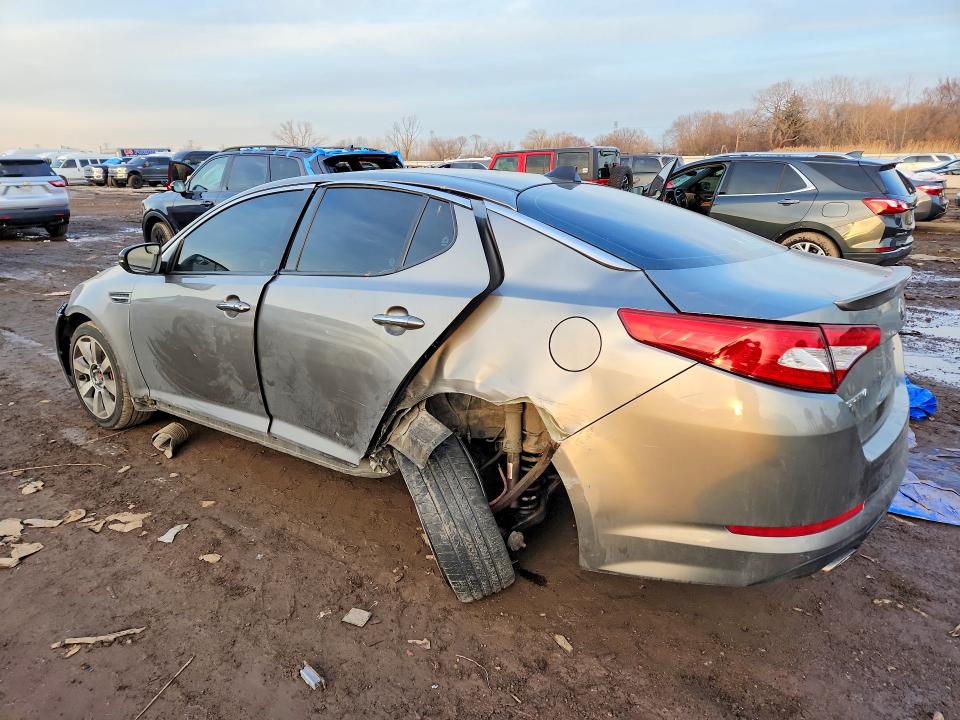 2013 Kia Optima მანქანა იყიდება აუქციონზე, vin: 5XXGR4A6XDG111884, აუქციონის ნომერი: 46552836