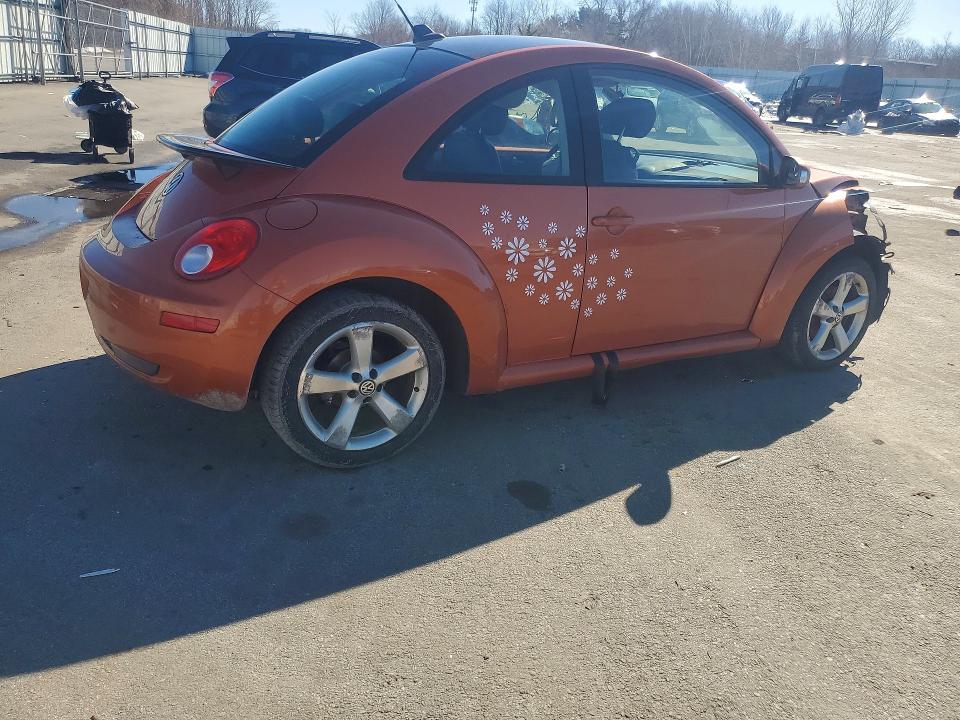 2010 Volkswagen New Beetle მანქანა იყიდება აუქციონზე, vin: 3VWPW3AG1AM006993, აუქციონის ნომერი: 41866566