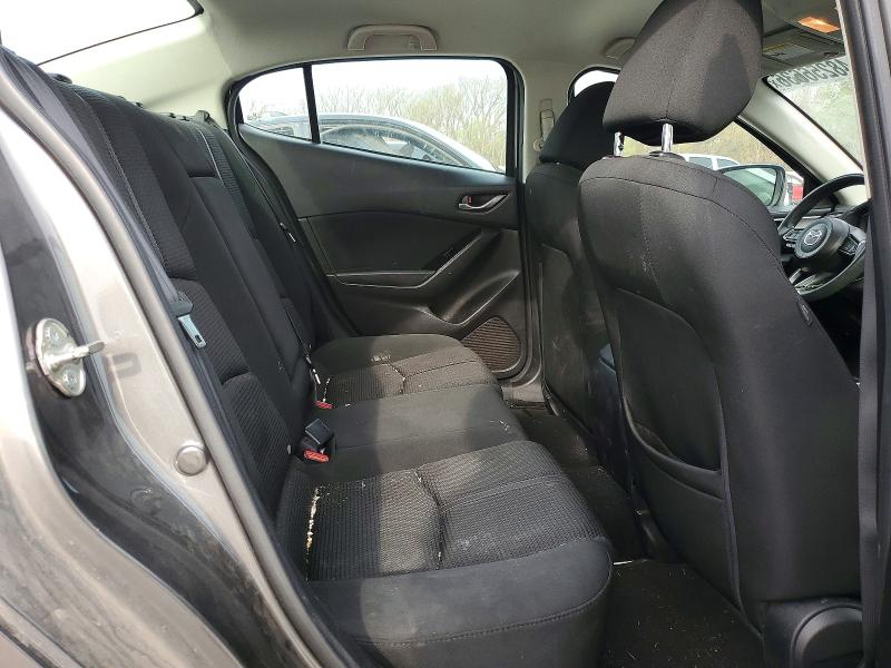 Продаж на аукціоні авто 2018 Mazda 3, vin: 3MZBN1U77JM228564, номер лоту: 48256636