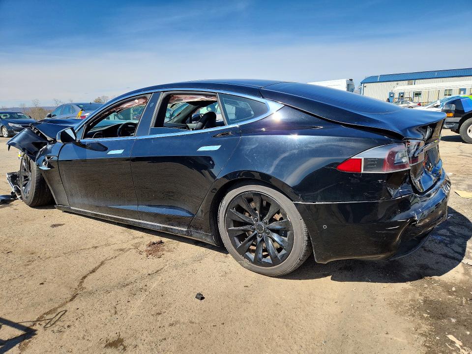 Продаж на аукціоні авто 2017 Tesla Model S, vin: 5YJSA1E2XHF190831, номер лоту: 45878686