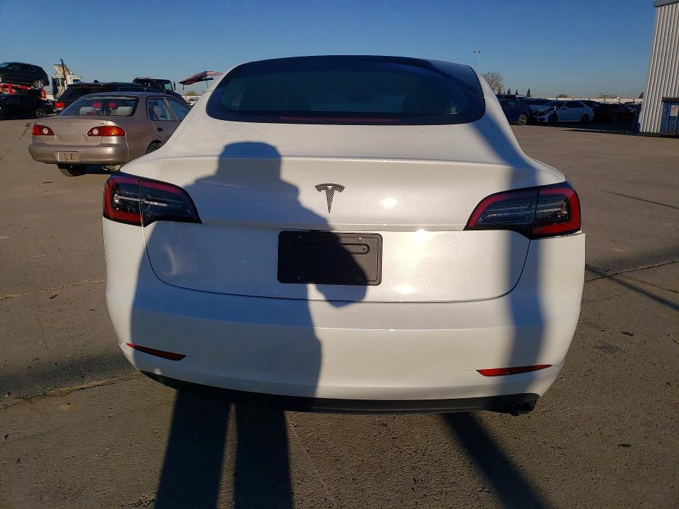 Продажа на аукционе авто 2023 Tesla Model 3, vin: 5YJ3E1EA0PF572347, номер лота: 46052596