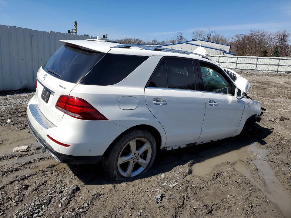 Продажа на аукционе авто 2018 Mercedes-benz Gle, vin: 4JGDA5HB0JB172158, номер лота: 47512336
