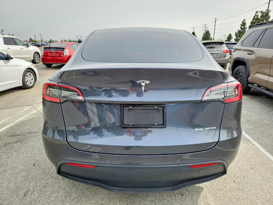 48104936 :رقم المزاد ، 5YJYGDEE1LF043844 vin ، 2020 Tesla Model Y مزاد بيع