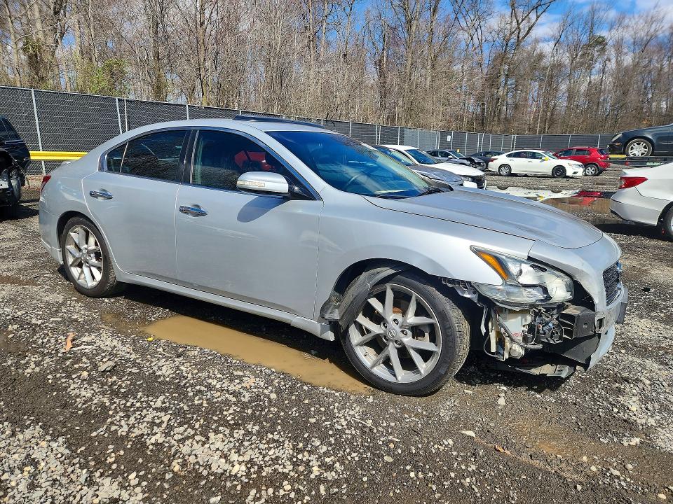 46424116 :رقم المزاد ، 1N4AA5AP3BC853784 vin ، 2011 Nissan Maxima مزاد بيع