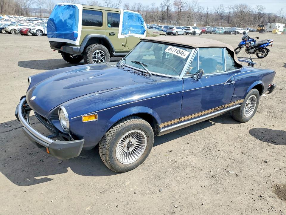 48114846 :رقم المزاد ، 124CS10121640 vin ، 1977 Fiat 124 مزاد بيع
