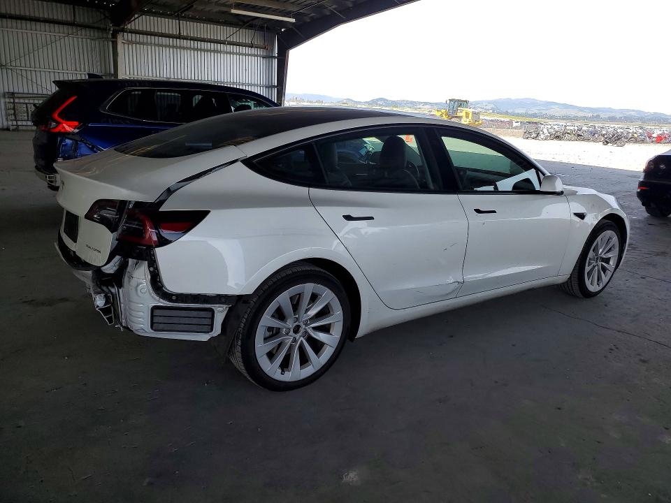 2022 Tesla Model 3 მანქანა იყიდება აუქციონზე, vin: 5YJ3E1EB0NF361235, აუქციონის ნომერი: 46952856