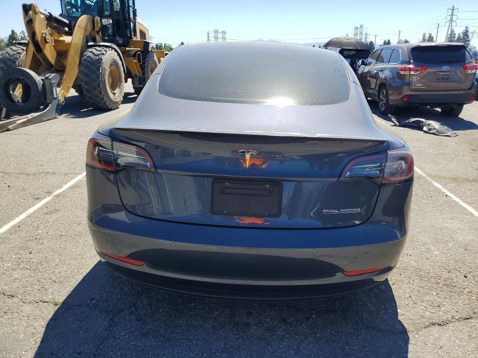 41670766 :رقم المزاد ، 5YJ3E1EC0NF276002 vin ، 2022 Tesla Model 3 مزاد بيع