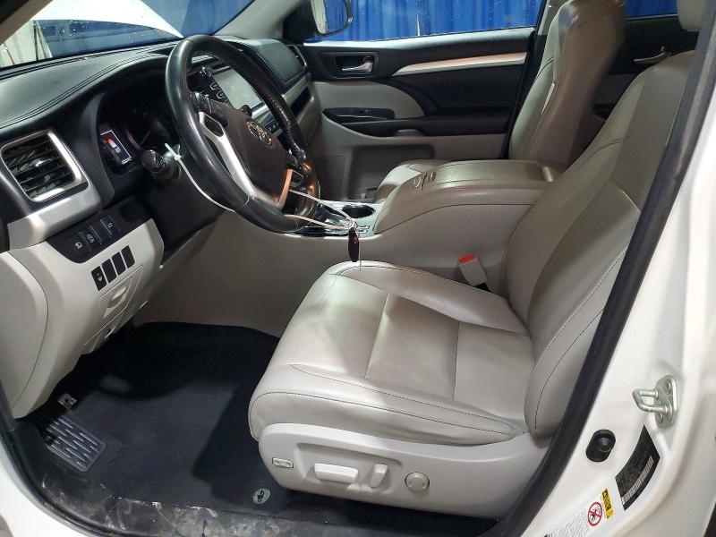 Продажа на аукционе авто 2019 Toyota Highlander, vin: 5TDJZRFH4KS598136, номер лота: 79659965