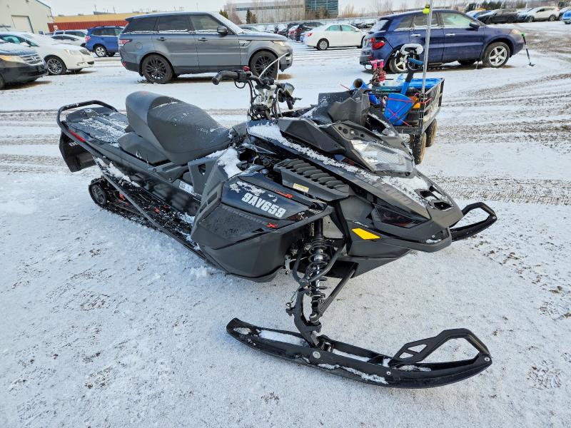 Продажа на аукционе авто 2022 Ski-doo Snowmobile, vin: 2BPSDSNA0NV000188, номер лота: 46302516