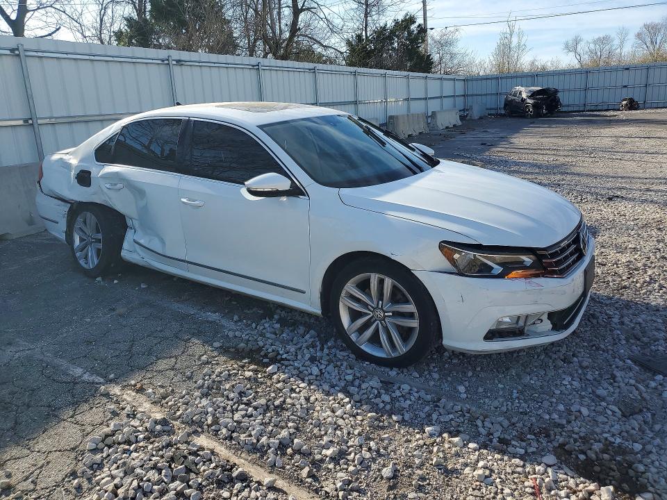 47287606 :رقم المزاد ، 1VWCS7A36GC018923 vin ، 2016 Volkswagen Passat مزاد بيع